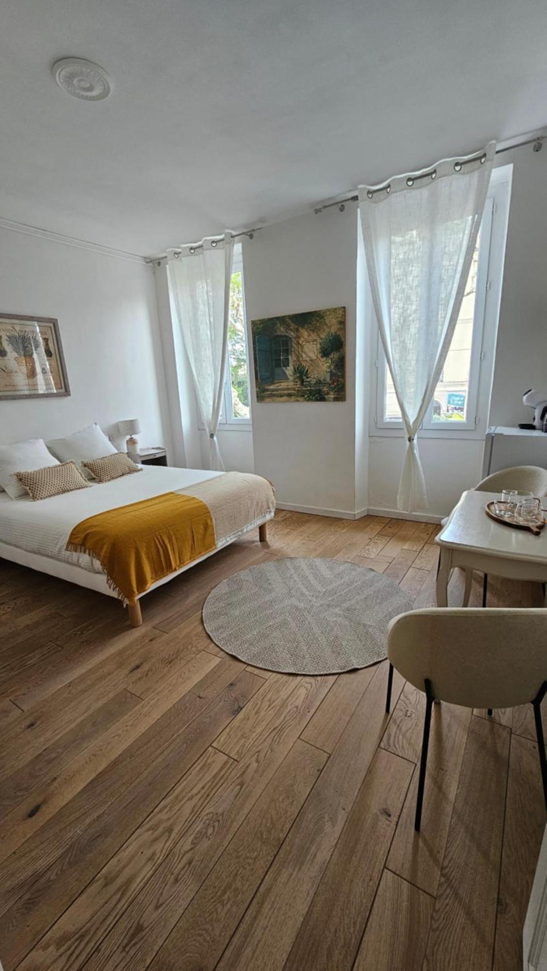 Les Chambres De Reseau Louisanne Saint-Rémy-de-Provence Exteriér fotografie